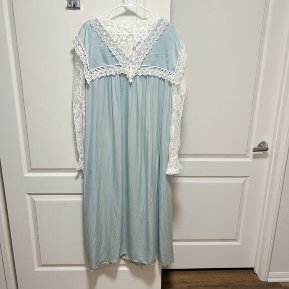 Gunne Sax Jessica McClintock Victorian Lace Button Nightgown - Picture 2 of 5